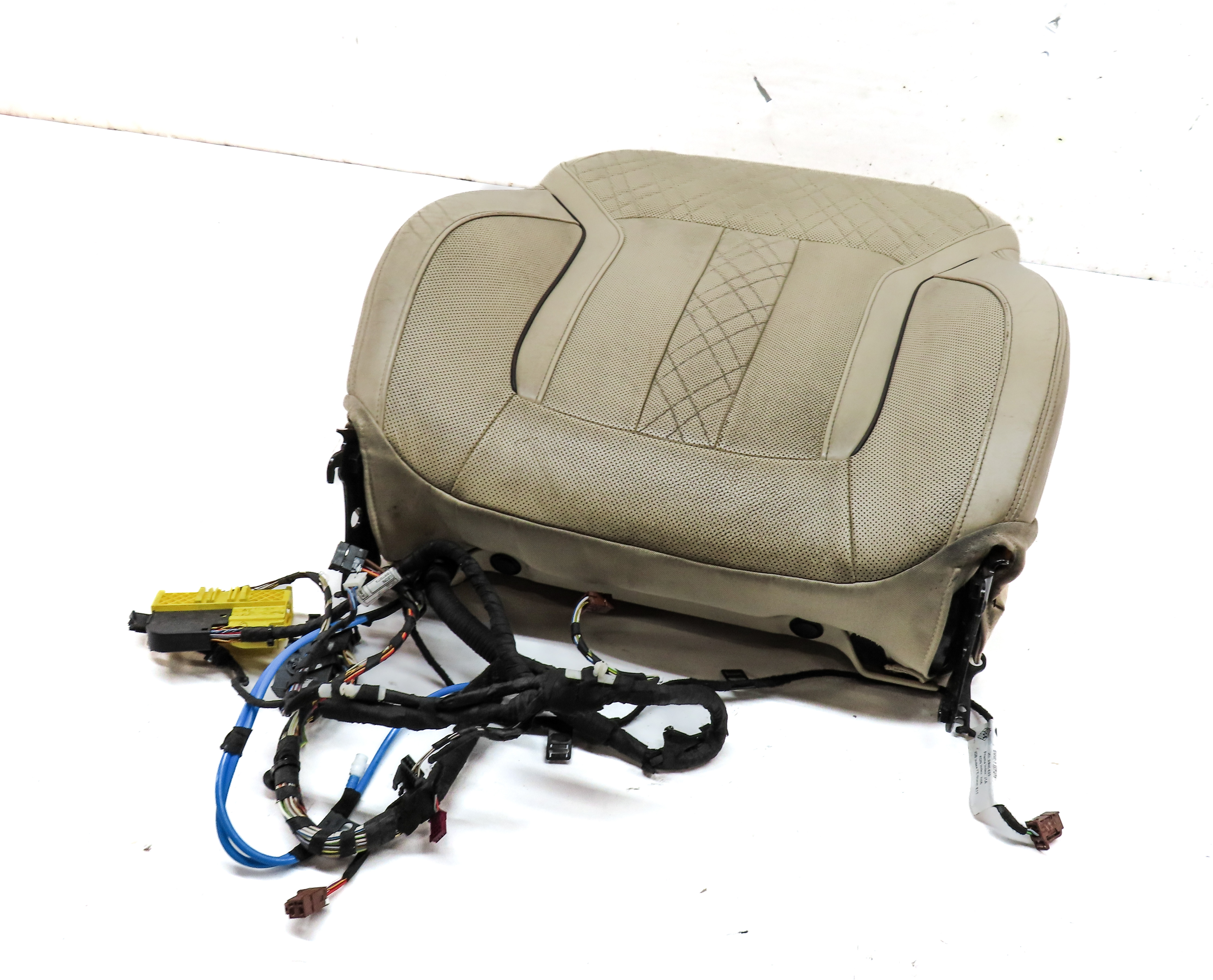 2016 BMW 750i (G11) FRONT LEFT UPPER HEATED COOLED COMFORT SEAT CUSHION (BEIGE) — exact item pictured